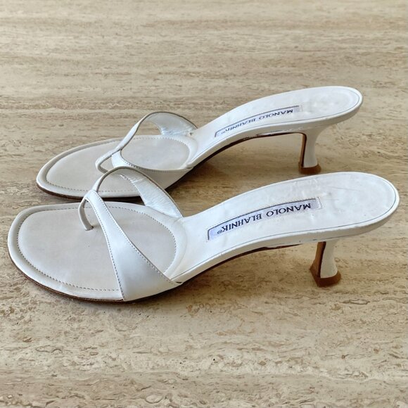 Vintage Manolo Blahnik Thong Kitten Heel Sandals - Picture 3 of 8